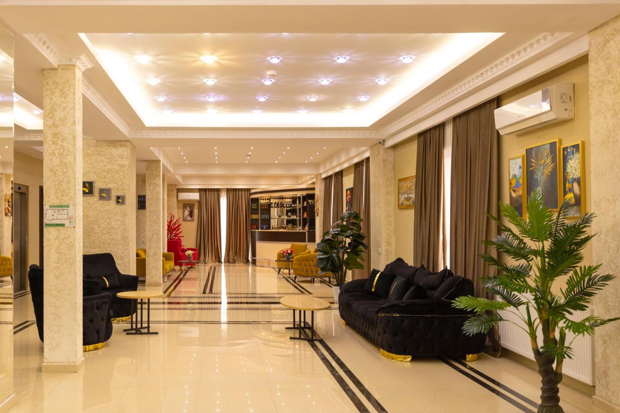 Hotel Grand Palace Tbiliszi Kültér fotó