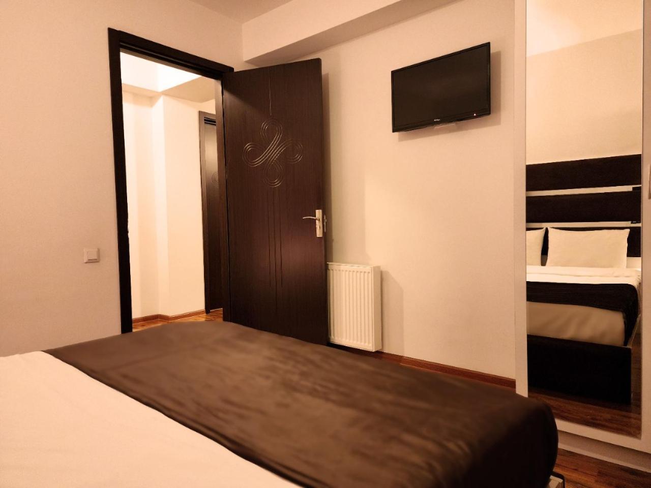 Hotel Grand Palace Tbiliszi Szoba fotó